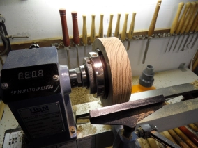 Shaping the bottom plate. Shaping the bottom plate.