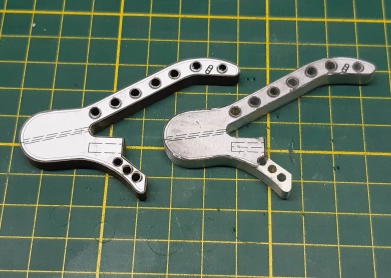 Reinforced plastic and aluminum holder Reinforced plastic and aluminum holder