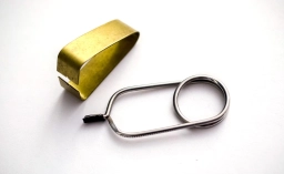 The packer and the hackle pliers The packer and the hackle pliers