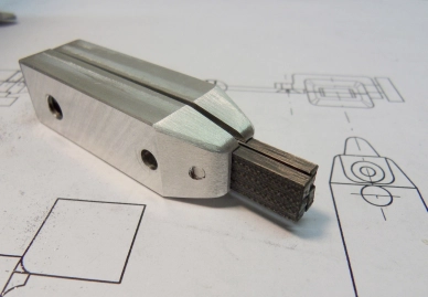 The shaped head with the rough jaws in it. The shaped head with the rough jaws in it.